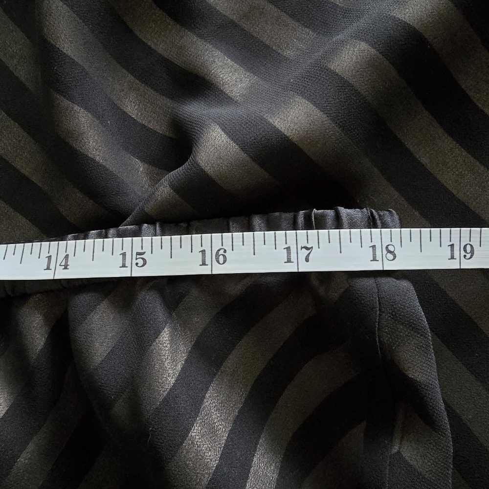 Jacques Vert Two-layer Skirt Black Sheer Outer Layer Diagonal Stripe Size 18 - Picture 9 of 11